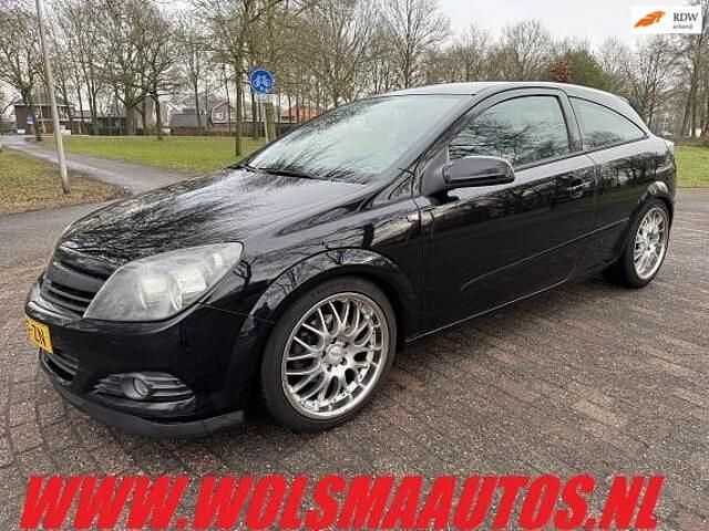 Zwart Occasion 2005 Opel Astra GTC Sport Hatchback | € 1.250 (Eerlijke prijs) - Afbeelding 1/4