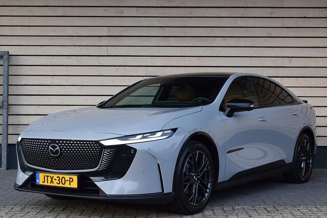 Occasion Mazda 6e Edition 189 kW (257 PK) 2026 Grijs metallic Hatchback