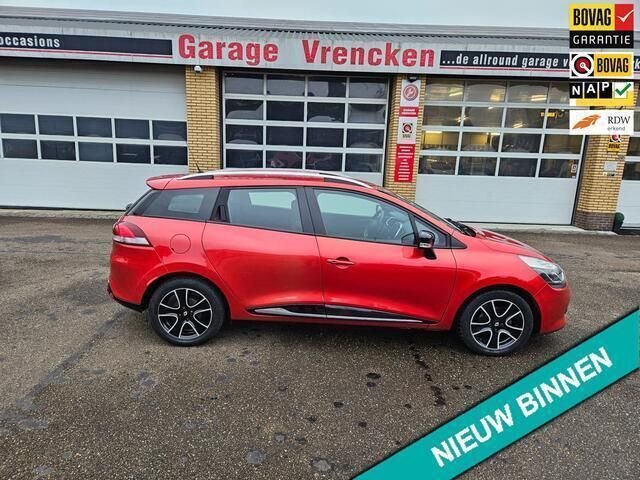 Rood Gebruikt 2014 Renault Clio GrandTour Dynamique Stationwagen | € 8.950 (Eerlijke prijs) - Afbeelding 1/4