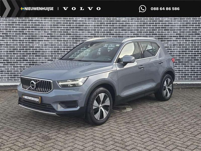Grijs Occasion 2021 Volvo XC40 Inscription SUV | € 24.899 (Eerlijke prijs) - Afbeelding 1/4
