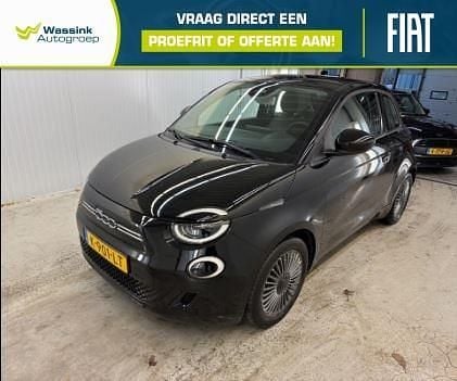 Zwart Occasion 2020 Fiat 500e Business Hatchback | € 18.035 - Afbeelding 1/4