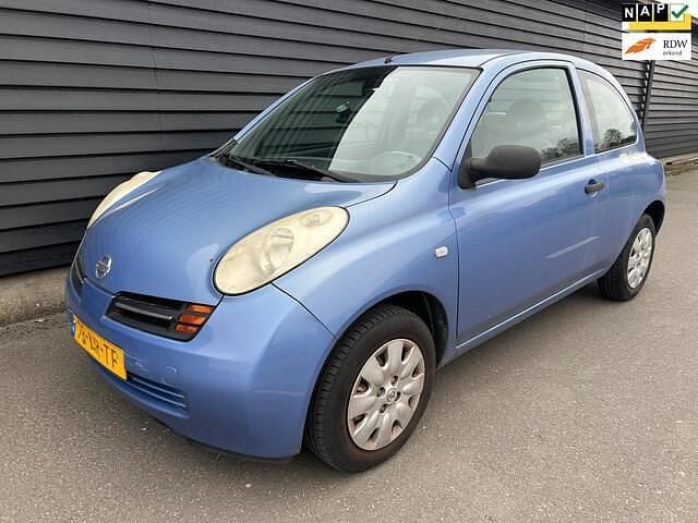 Blauw (metallic) Gebruikt 2003 Nissan Micra Visia Hatchback | € 595 (Super prijs) - Afbeelding 1/4