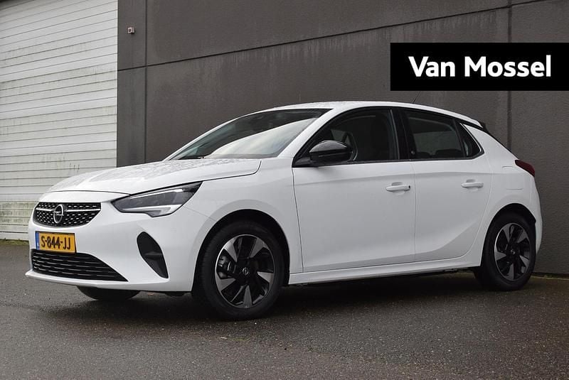 Wit Gebruikt 2023 Opel Corsa-e Elegance Hatchback | € 16.744 (Goede deal) - Afbeelding 1/4