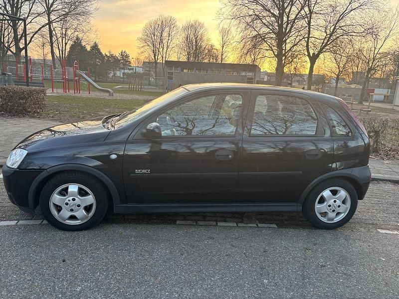 Occasion Opel Corsa Elegance 90 PK (66 kW) 2003 Zwart Hatchback