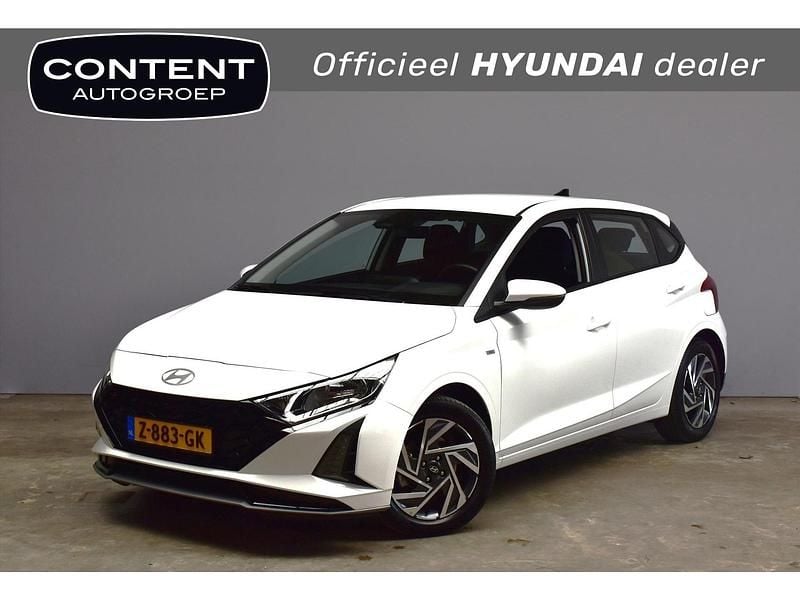Wit Gebruikt 2024 Hyundai i20 Comfort Hatchback | € 17.940 (Goede deal) - Afbeelding 1/4
