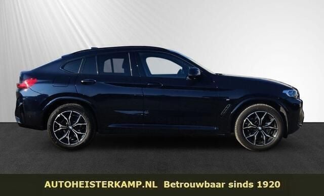 Zwart Gebruikt 2024 BMW X4 M Sport SUV | € 79.950 - Afbeelding 1/4