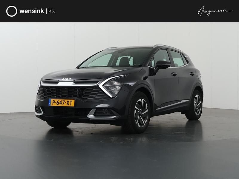 Zwart Gebruikt 2022 Kia Sportage SUV | € 32.935 (Goede deal) - Afbeelding 1/4
