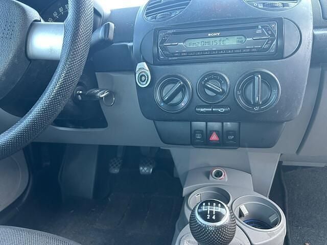 Blauw Gebruikt 2003 VW Beetle Hatchback | € 999 (Goede deal) - Afbeelding 1/4