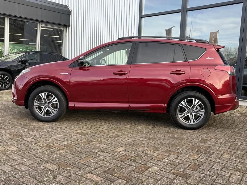 Occasion Toyota RAV4 Hybrid Business Edition 197 PK (144 kW) 2018 Rood SUV