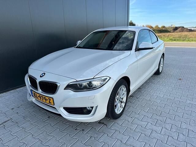 Wit Gebruikt 2016 BMW 218 Coupé | € 13.995 (Super prijs) - Afbeelding 1/4
