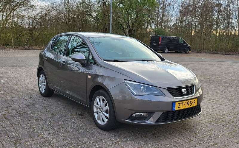 Grijs Gebruikt 2014 Seat Ibiza I-Tech Hatchback | € 5.995 (Eerlijke prijs) - Afbeelding 1/4