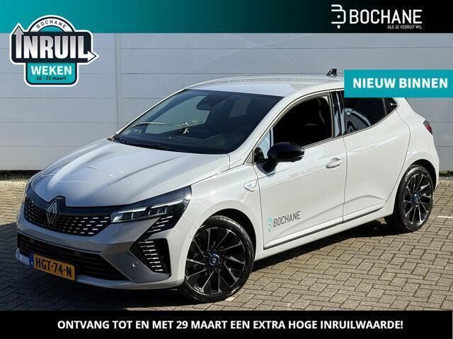 Grijs Occasion 2025 Renault Clio V Esprit Alpine Hatchback | € 24.400 (Eerlijke prijs) - Afbeelding 1/4