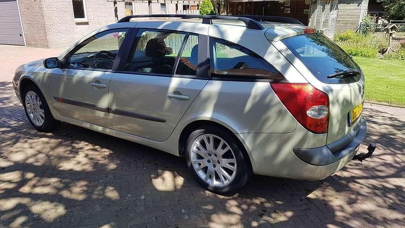 Occasion Renault Laguna II Expression 120 PK (88 kW) 2002 Groen Stationwagen