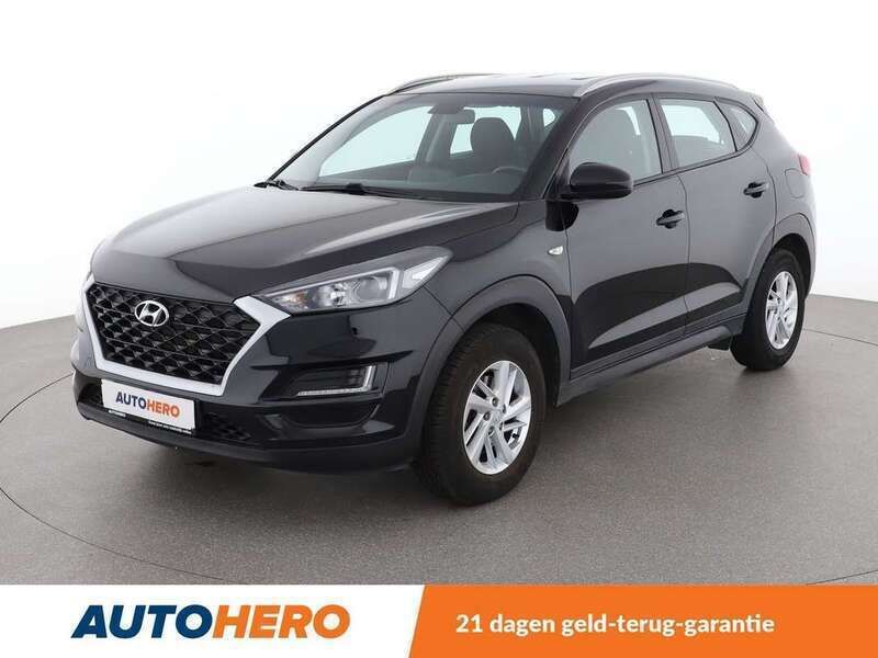 Zwart, metallic lak Gebruikt 2020 Hyundai Tucson Advantage SUV | € 21.049 (Super prijs) - Afbeelding 1/3