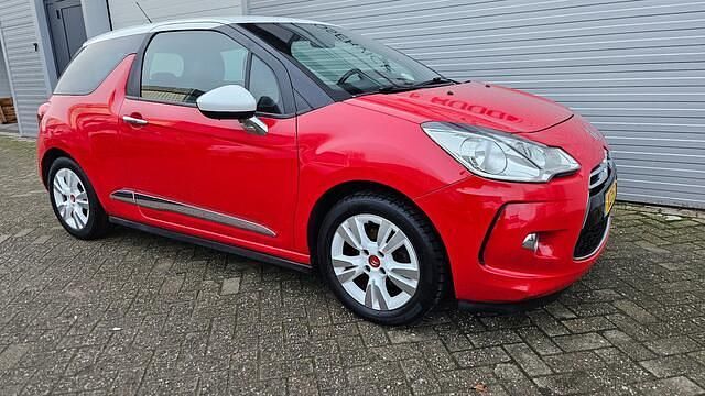 Occasion Citroën DS3 So Chic 82 PK (60 kW) 2013 Rood (metallic) Hatchback