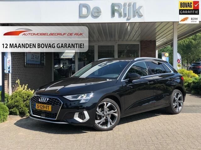 Zwart Gebruikt 2022 Audi A3 Sportback Advanced Hatchback | € 27.995 (Eerlijke prijs) - Afbeelding 1/4