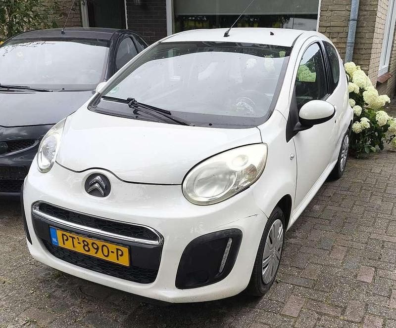Wit Gebruikt 2013 Citroën C1 Attraction Hatchback | € 1.000 - Afbeelding 1/4