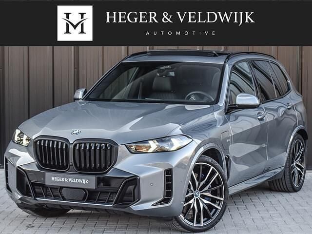 Grijs (metallic) Gebruikt 2024 BMW X5 Comfort Edition SUV | € 99.700 (Eerlijke prijs) - Afbeelding 1/4