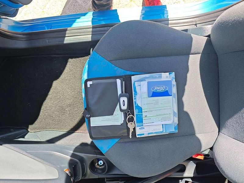 Blauw Occasion 2010 Ford Ka MPV | € 2.500 (Eerlijke prijs) - Afbeelding 1/4