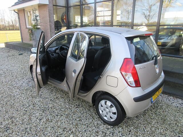Occasion Hyundai i10 Active 67 PK (49 kW) 2010 Beige (metallic) Hatchback