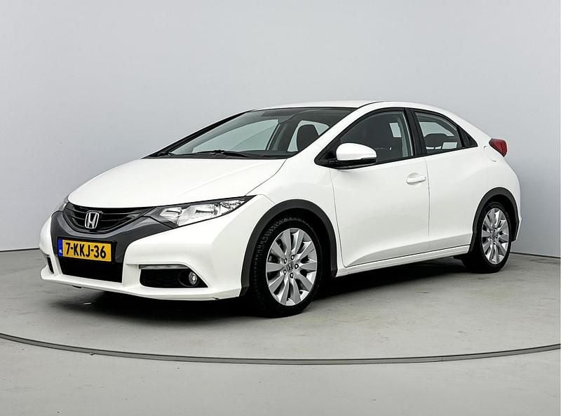 Wit Gebruikt 2013 Honda Civic Sport Hatchback | € 7.950 (Super prijs) - Afbeelding 1/4