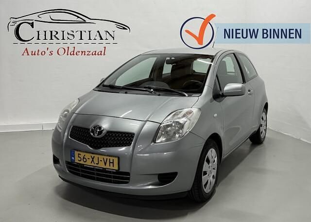 Grijs Gebruikt 2007 Toyota Yaris Sol Hatchback | € 2.750 (Eerlijke prijs) - Afbeelding 1/4