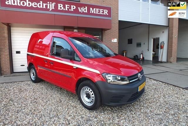 Rood Occasion 2016 VW Caddy Trendline MPV | € 5.950 (Eerlijke prijs) - Afbeelding 1/4