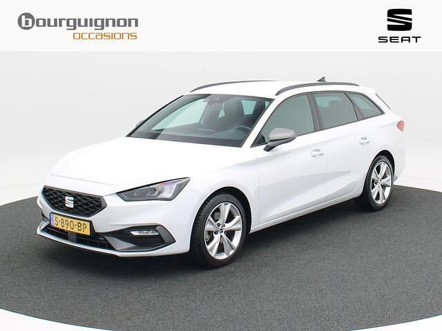 Wit Gebruikt 2023 Seat Leon ST Business Stationwagen | € 24.850 (Iets duurder) - Afbeelding 1/4