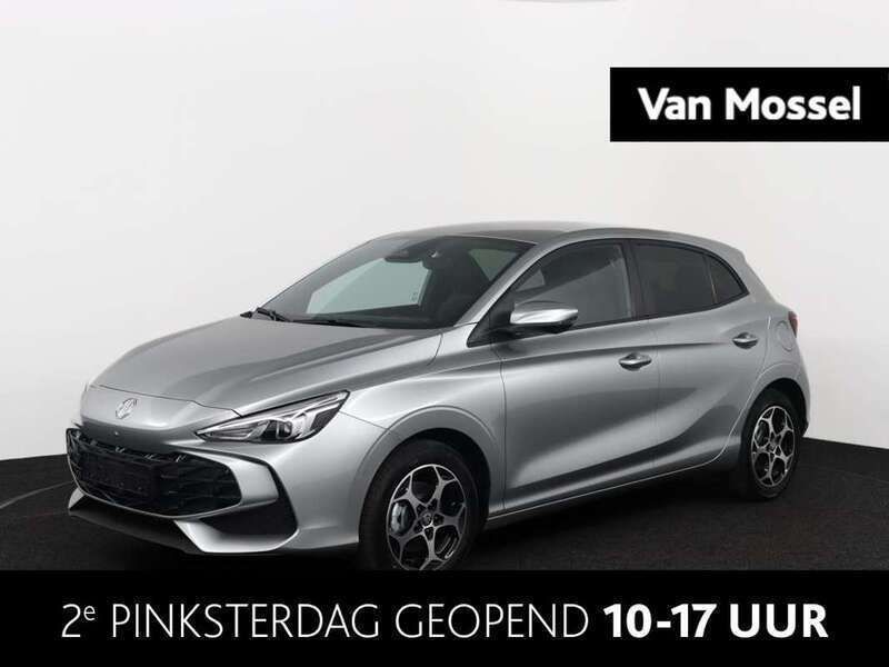 Grijs, metallic lak Nieuw 2025 MG MG3 Luxury Hatchback | € 25.600 (Eerlijke prijs) - Afbeelding 1/3