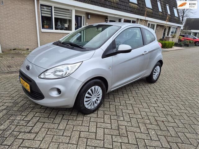 Grijs Occasion 2009 Ford Ka Trend Hatchback | € 1.750 (Duur) - Afbeelding 1/4