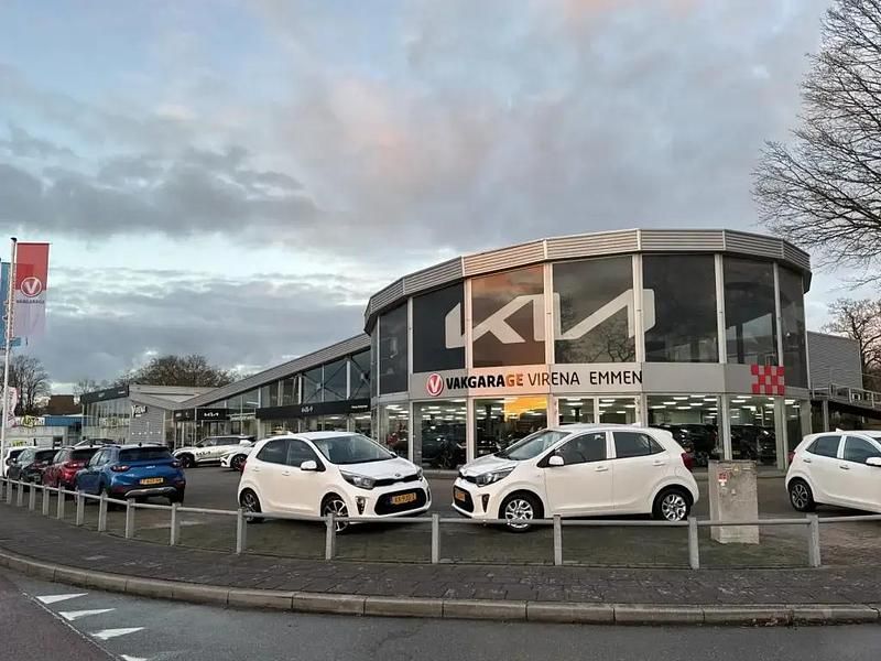 Grijs Gebruikt 2019 Kia Venga 2 Hatchback | € 17.450 (Eerlijke prijs) - Afbeelding 1/1