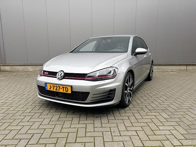 Grijs Occasion 2015 VW Golf VII GTI Hatchback | € 15.950 (Goede deal) - Afbeelding 1/4