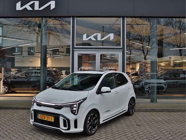 Wit (metallic) Occasion 2025 Kia Picanto GT-Line Hatchback | € 22.320 (Iets duurder) - Afbeelding 1/4