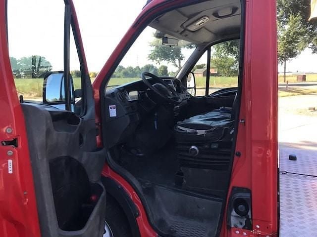 Occasion Iveco Daily 177 PK (130 kW) 2010 Rood Cabriolet