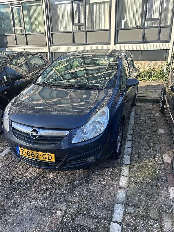 Blauw Gebruikt 2010 Opel Corsa Selection MPV | € 1.900 (Goede deal) - Afbeelding 1/4