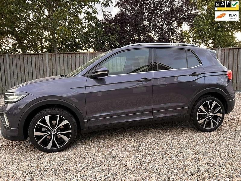 Grijs Gebruikt 2025 VW T-Cross R-line Edition SUV | € 37.450 (Duur) - Afbeelding 1/4
