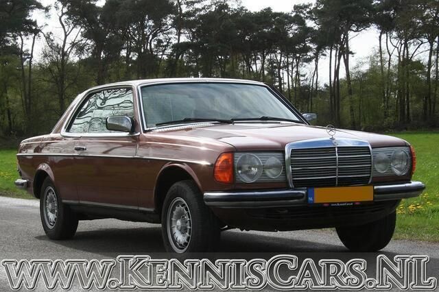 Bruin Gebruikt 1979 Mercedes 230 Coupé | € 8.800 - Afbeelding 1/4