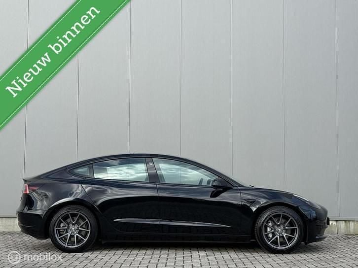 Occasion Tesla Model 3 Standard Range 239 kW (325 PK) 2021 Zwart Sedan