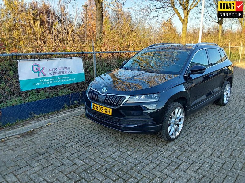 Zwart Gebruikt 2021 Skoda Karoq Business Line SUV | € 17.950 (Eerlijke prijs) - Afbeelding 1/4