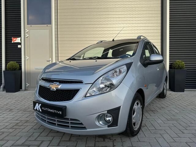 Grijs Gebruikt 2011 Chevrolet Spark LS Hatchback | € 2.450 (Eerlijke prijs) - Afbeelding 1/4