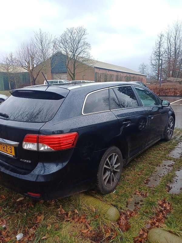Occasion Toyota Avensis Business Edition 124 PK (91 kW) 2012 Blauw Stationwagen