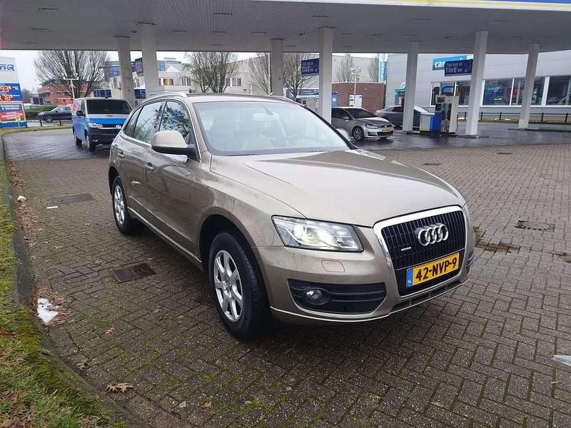 Beige Occasion 2010 Audi Q5 Proline SUV | € 13.950 (Goede deal) - Afbeelding 1/4
