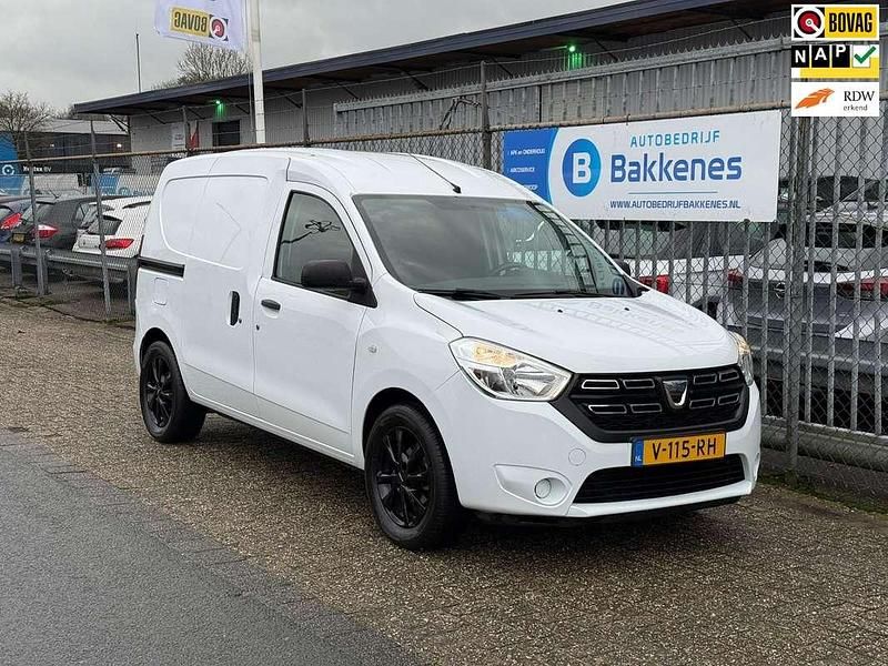 Wit Gebruikt 2018 Dacia Dokker MPV | € 7.745 (Goede deal) - Afbeelding 1/4