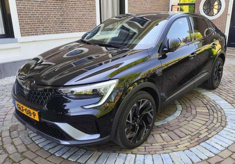 Zwart Gebruikt 2024 Renault Arkana Esprit Alpine SUV | € 35.250 (Duur) - Afbeelding 1/4