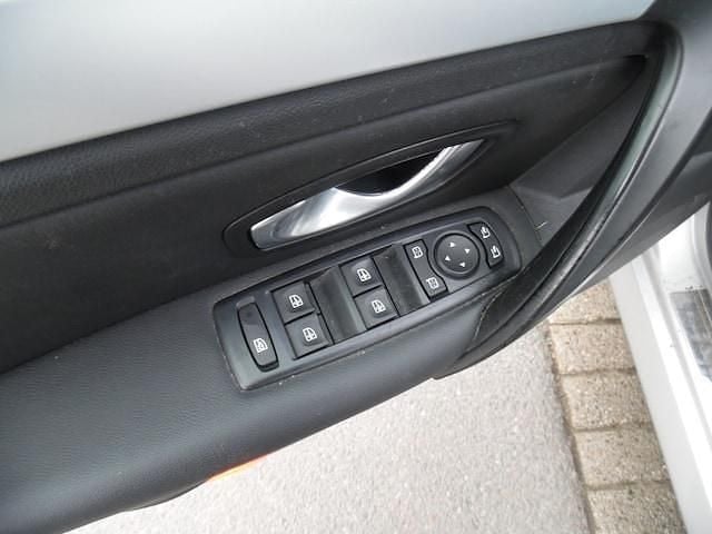 Occasion Renault Laguna III Dynamique 150 PK (110 kW) 2009 Grijs (metallic) Stationwagen