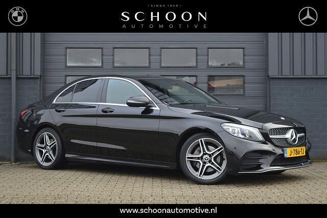 Zwart Occasion 2020 Mercedes C180 AMG Sedan | € 27.950 (Eerlijke prijs) - Afbeelding 1/3