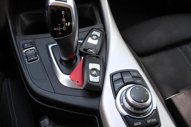 Occasion BMW 118 Executive 136 PK (100 kW) 2017 Wit Hatchback