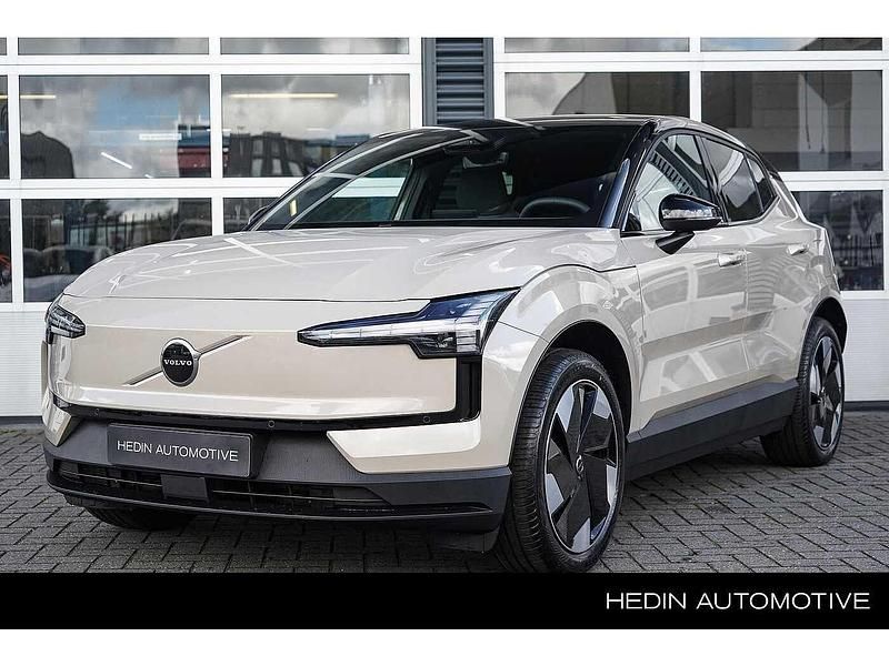 Occasion 2026 Volvo EX30 Single Motor Extended Range SUV | € 41.995 - Afbeelding 1/4