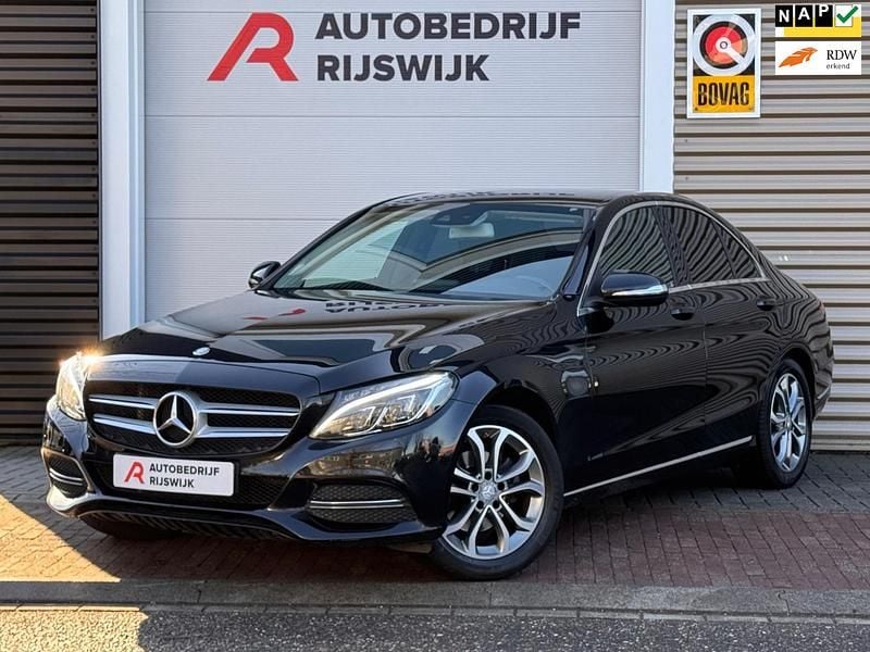 Zwart Occasion 2014 Mercedes C180 Ambition Sedan | € 16.950 (Eerlijke prijs) - Afbeelding 1/4