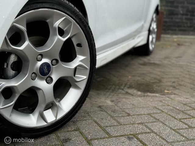 Occasion Ford Fiesta Individual 120 PK (88 kW) 2010 Wit Hatchback